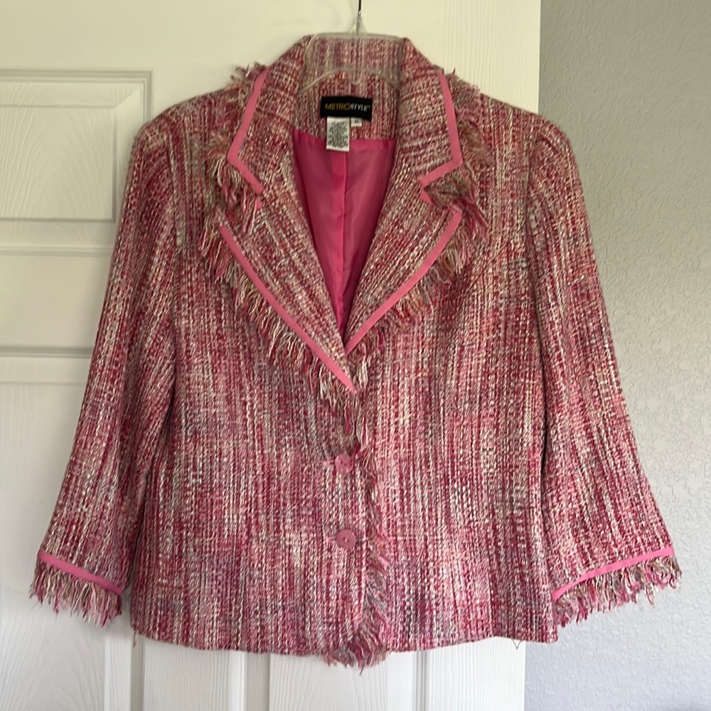 Metro Style Fringe Blazer